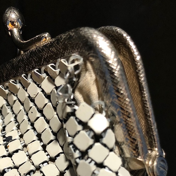 Whiting & Davis Cigarette Case. - Picture 8 of 8